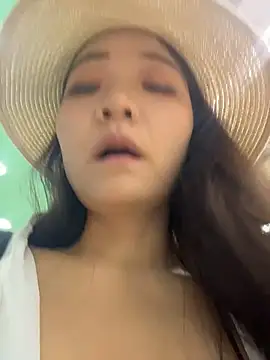 xiaochengzi505 live cam on StripChat