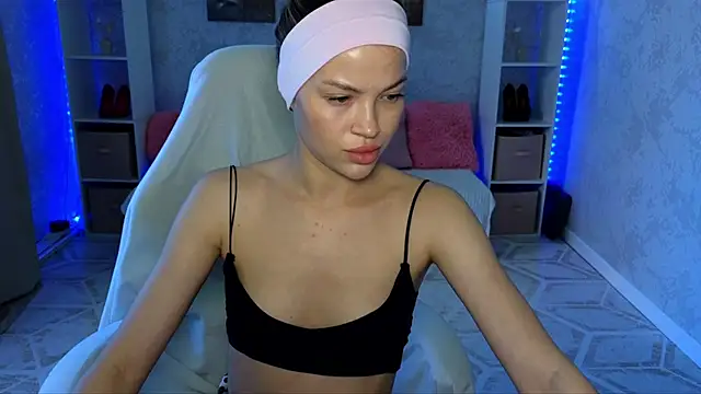 EmmyMills webcam