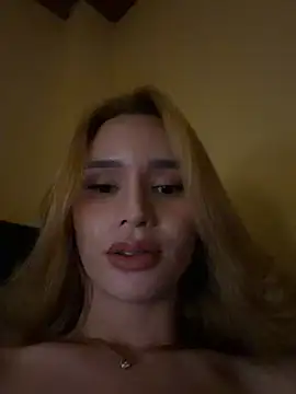 surprisecockmia webcam