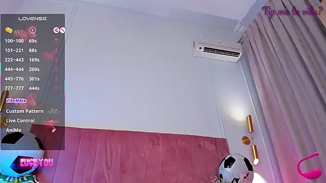 Mayzzie webcam