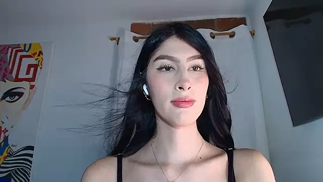 Model: valeria_gonzales_