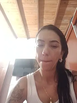 LunaZambrano webcam