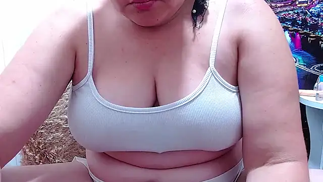 tila_nastyy webcam