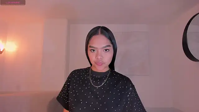 SaphiraJames webcam