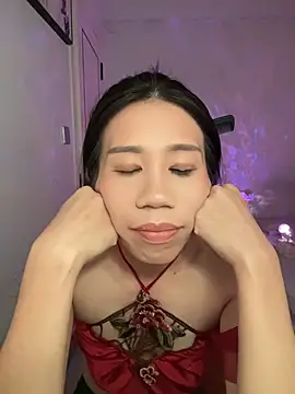 yueyue-allin - Yueyue-allin's free webcam - UK Sex Cams