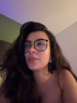EmaSaenz webcam