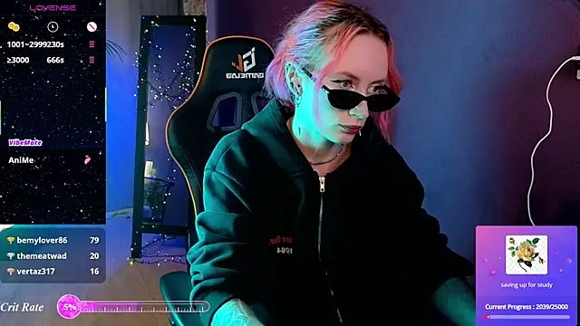 _HelenCarter webcam