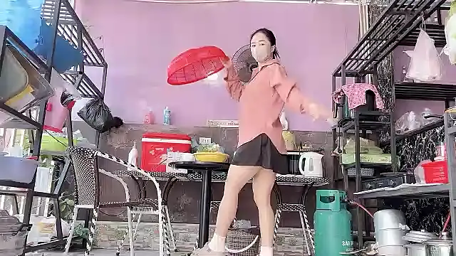LinhChi_9x webcam