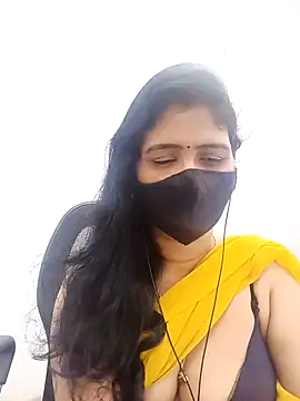 Lucky-Deepthi webcam