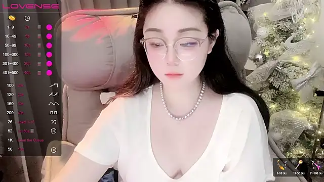 Monica-666888- webcam