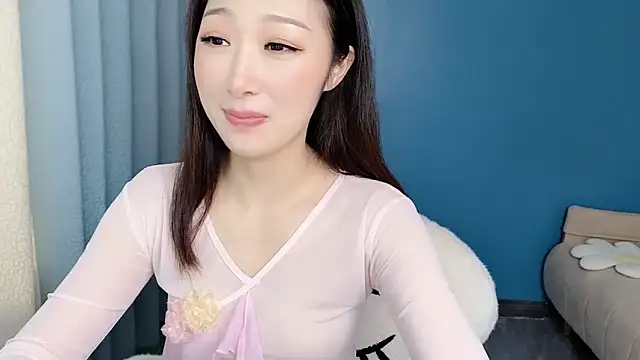 ella55-- webcam