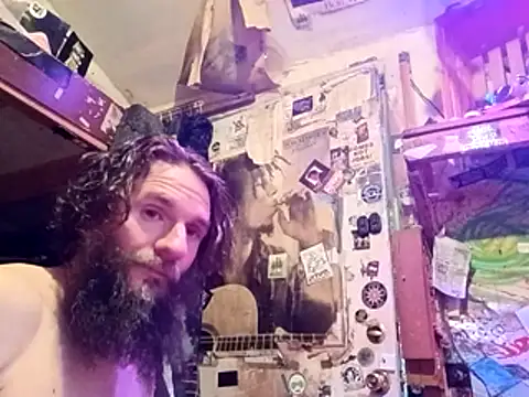nearby_causual webcam