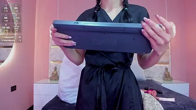 kata_petite webcam