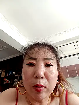 lucy-698 webcam