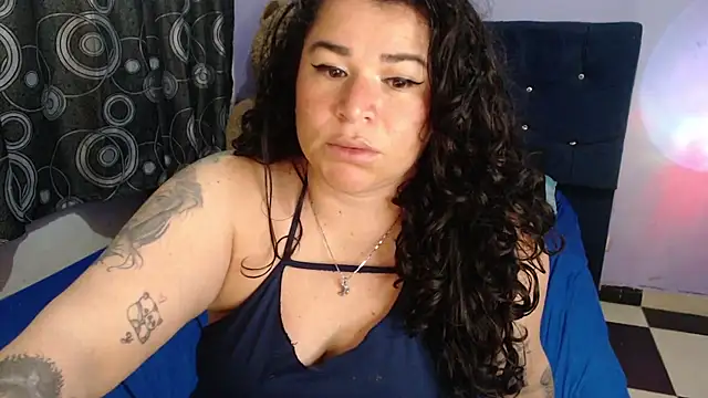 ANGELIQUE_KLANE webcam