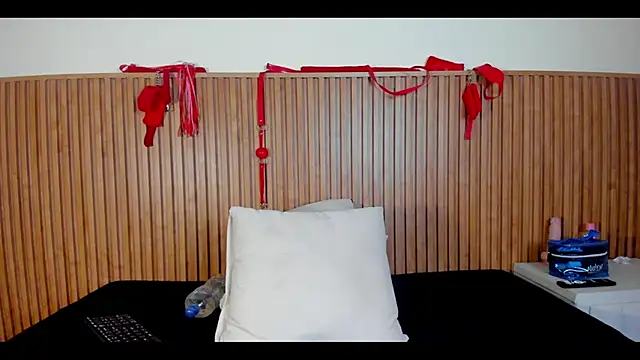 JaneFox_Aura webcam