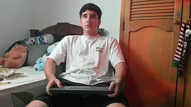 leo030809 webcam