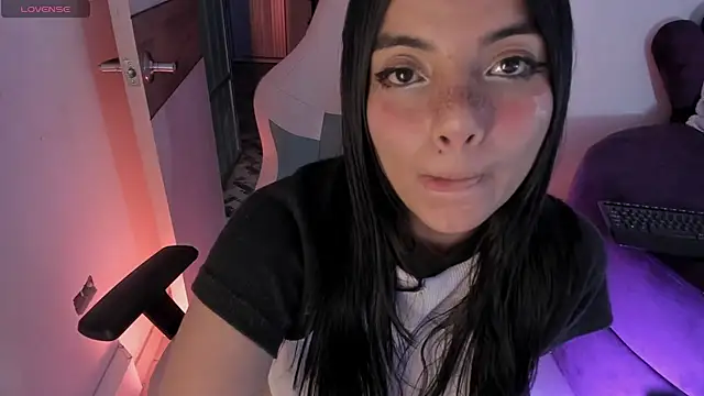sofi_soft_ live cam on StripChat