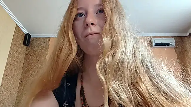 KateVibe_01 webcam