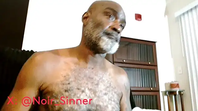 sinnernoir live cam on StripChat