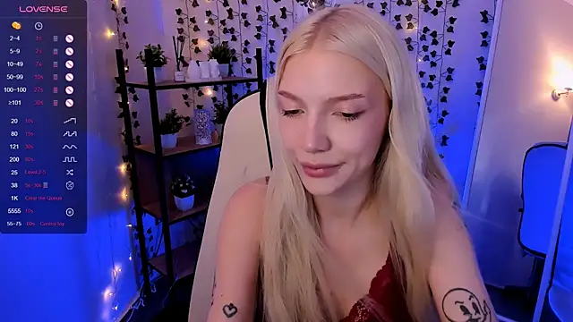 AnyaTaylor_ webcam