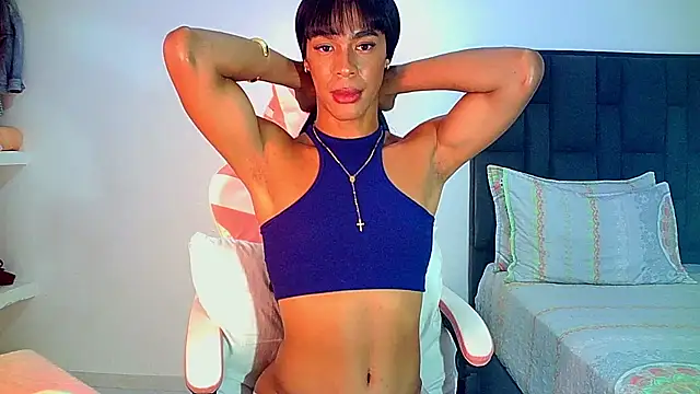 carmen14 live cam on StripChat