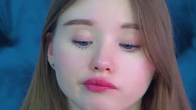 KeiraAsti webcam
