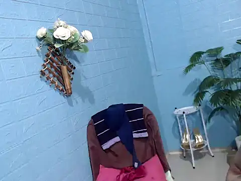 YourPlaying_Doll webcam