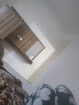 YOURBHABI143 webcam