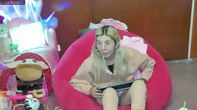 Skinygirl webcam