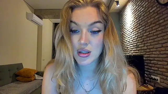 fifteenpoem webcam
