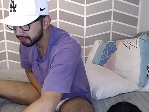 thomass1018 webcam