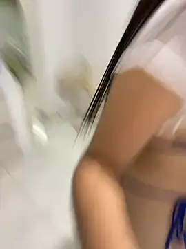 _MadiLee_ webcam