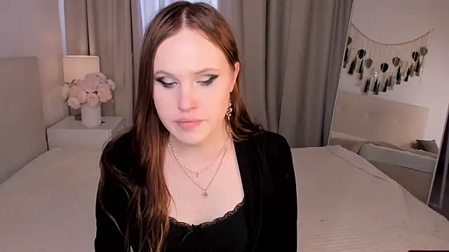 EffieMinki webcam