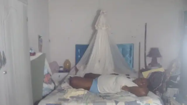 rachelexoticgirl live cam on StripChat