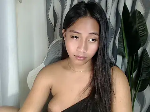 sweetiie_caren webcam