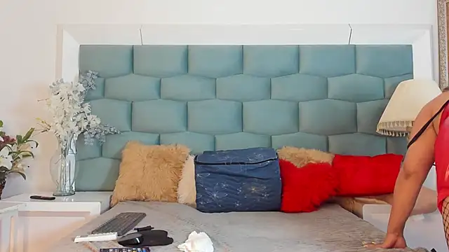 MiaMancini webcam