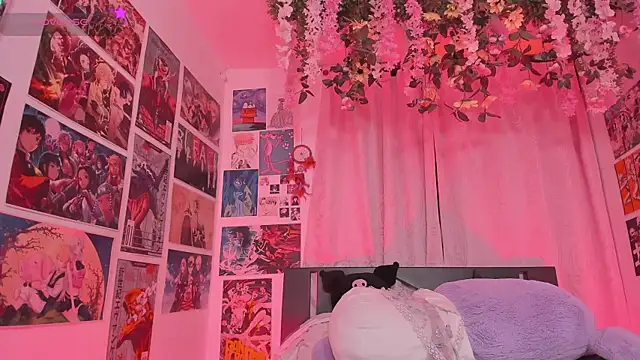 MissCurvyTop webcam