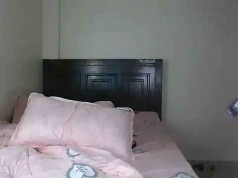 sassycruz - Sassycruz's free webcam - UK Sex Cams