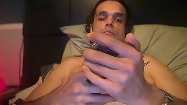 icebergslim281 - Icebergslim281's free webcam - UK Sex Cams