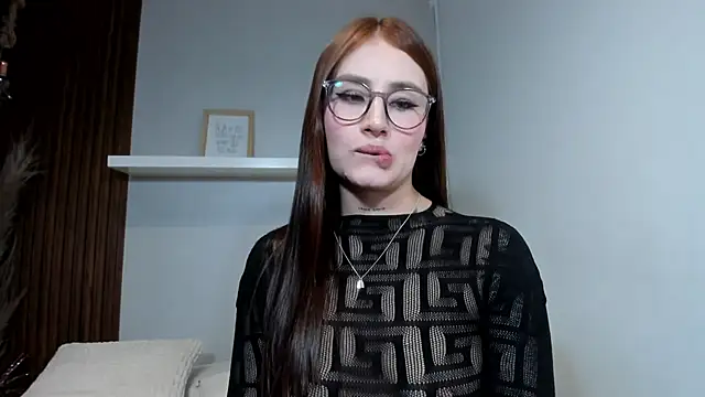 LANA-JONNES live cam on StripChat