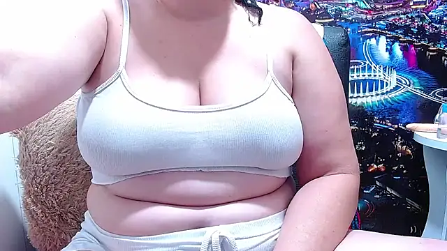 tila_nastyy webcam