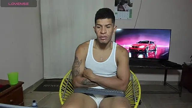 antonio_aguilarx webcam