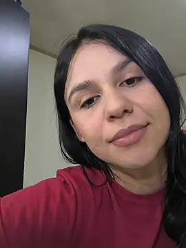 Daniela-rosee live cam on StripChat