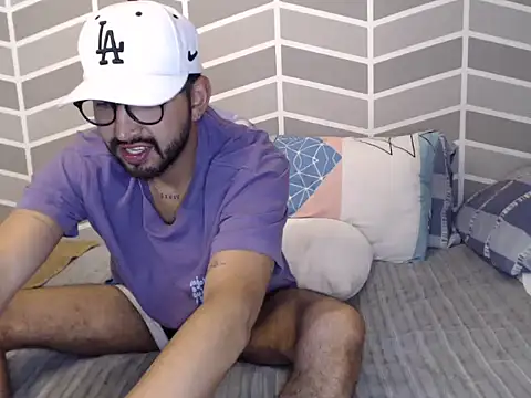 thomass1018 webcam