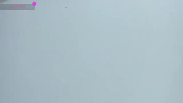 MissCurvyTop webcam