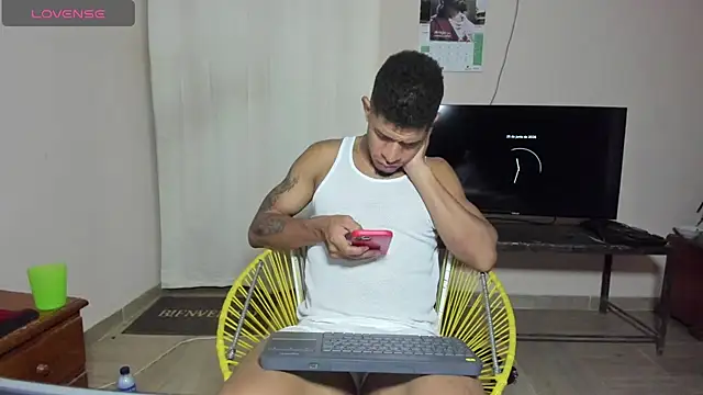 antonio_aguilarx webcam