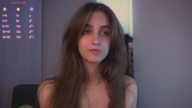ClarineCasebolt webcam