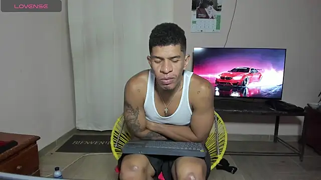 antonio_aguilarx webcam