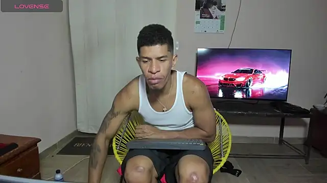 antonio_aguilarx webcam